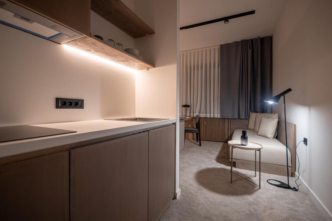 Bloom Suites Приштина Екстер'єр фото