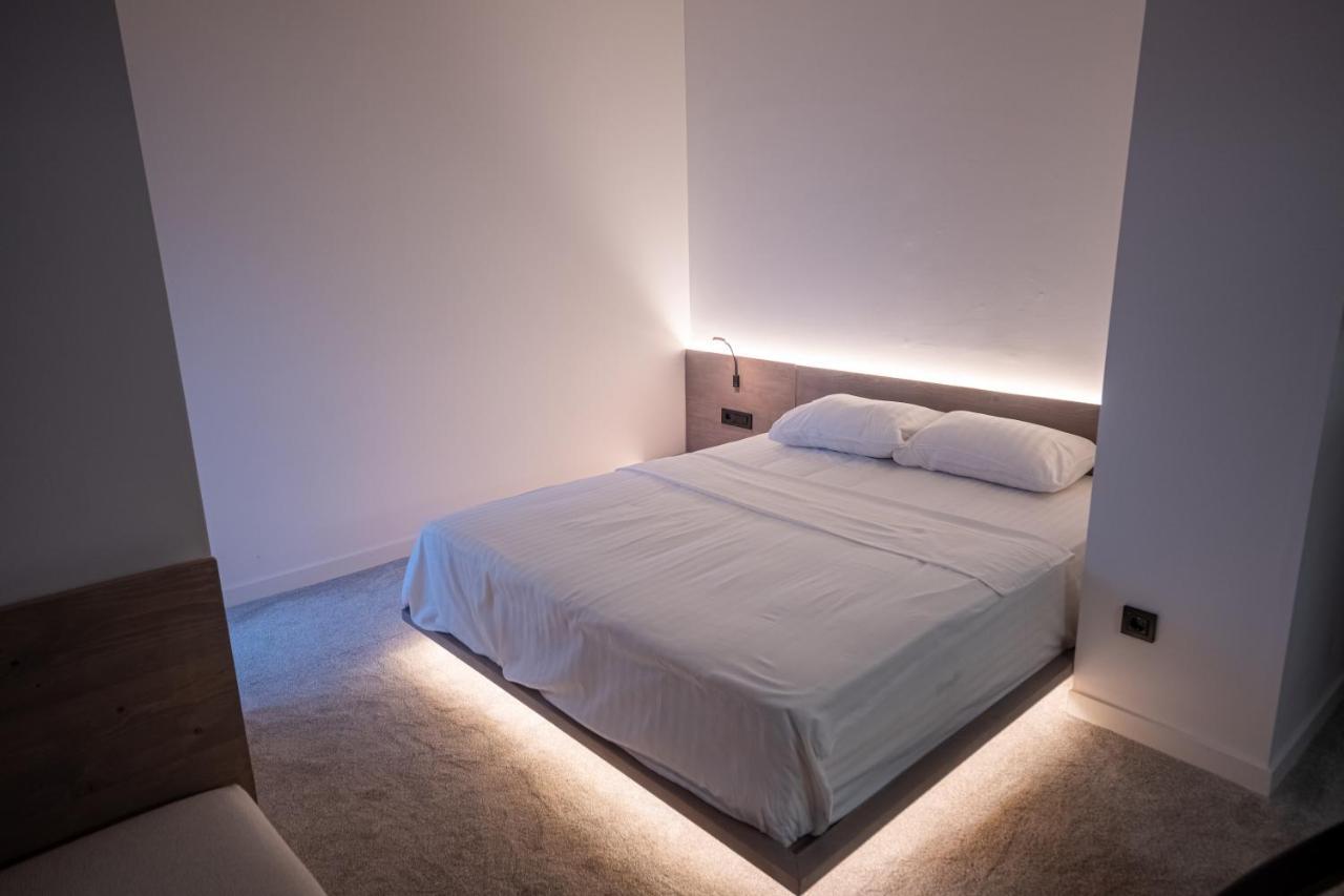 Bloom Suites Приштина Екстер'єр фото