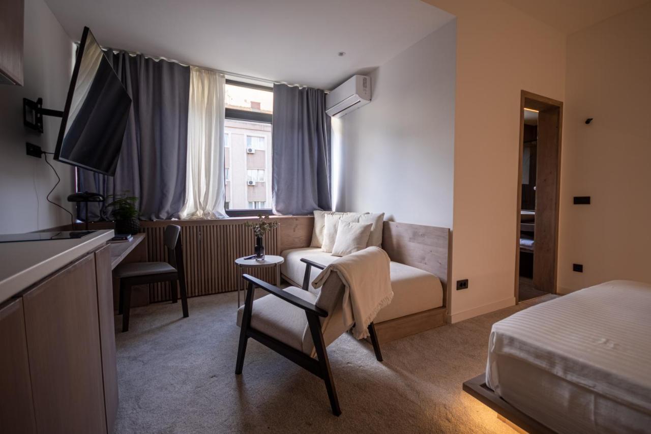 Bloom Suites Приштина Екстер'єр фото