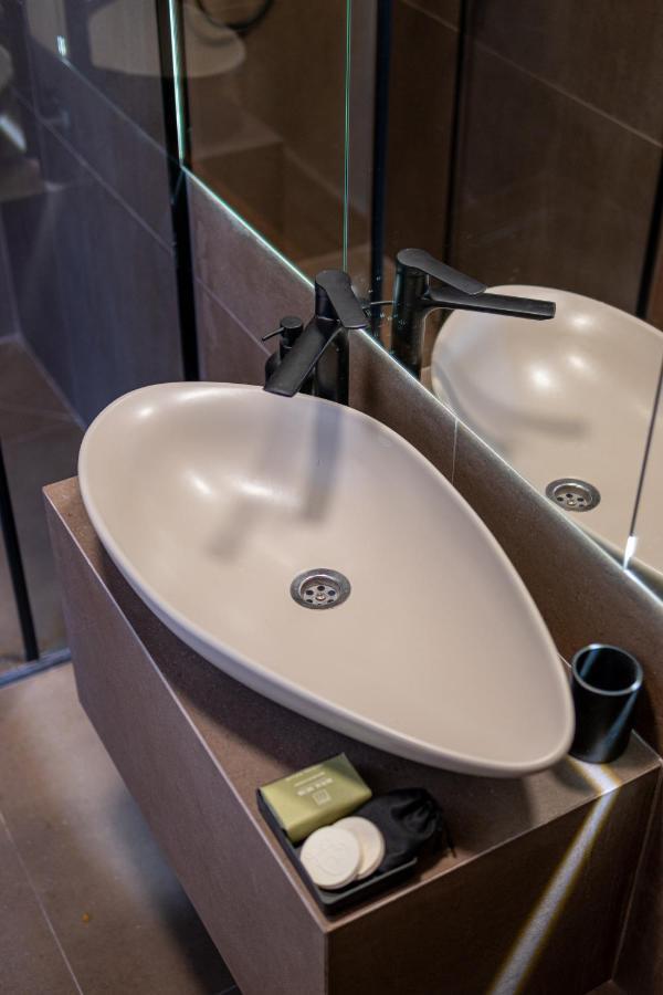 Bloom Suites Приштина Екстер'єр фото
