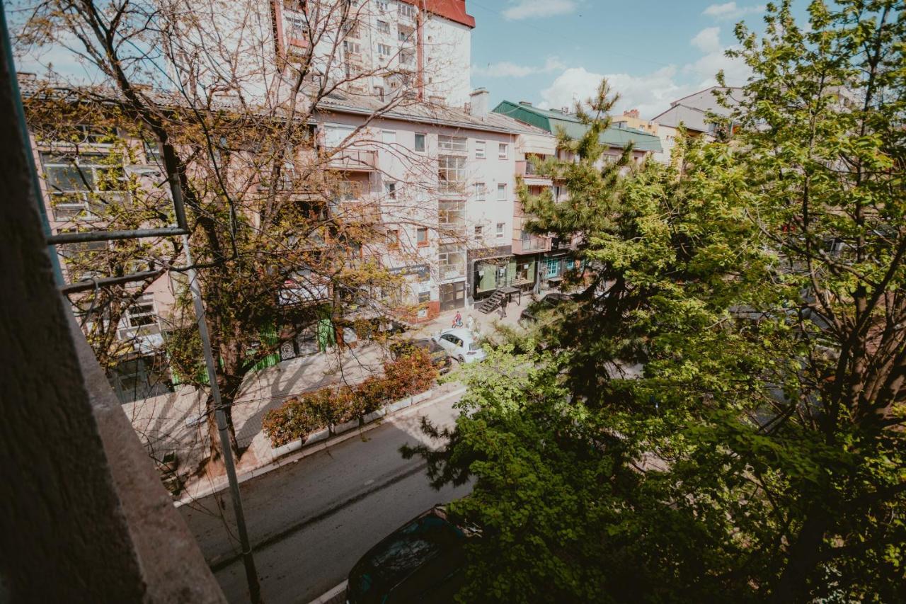 Bloom Suites Приштина Екстер'єр фото