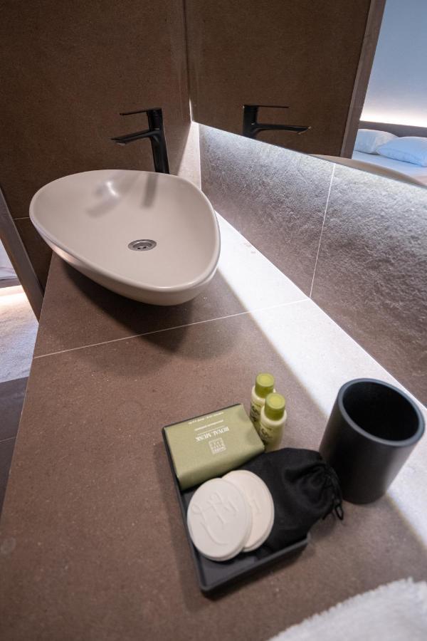 Bloom Suites Приштина Екстер'єр фото