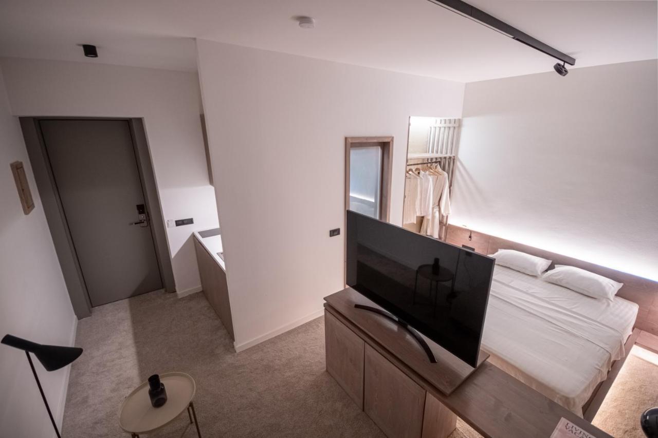 Bloom Suites Приштина Екстер'єр фото